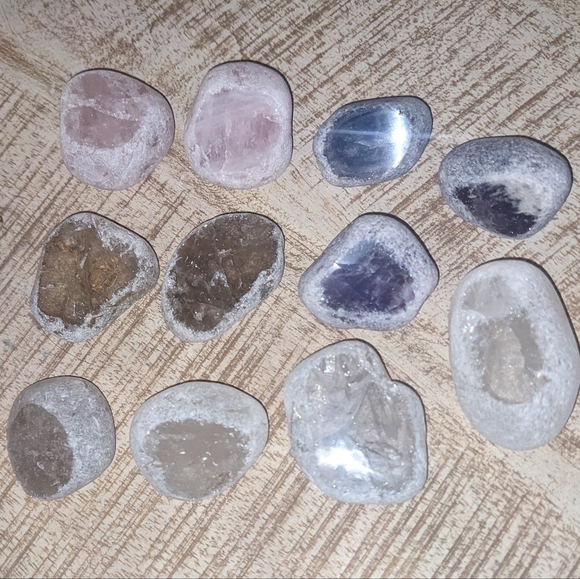Seer Stones / Emma Eggs: 11 River Polished Amethyst, Smokey, Rose & Clear Quartz - Picture 12 of 12